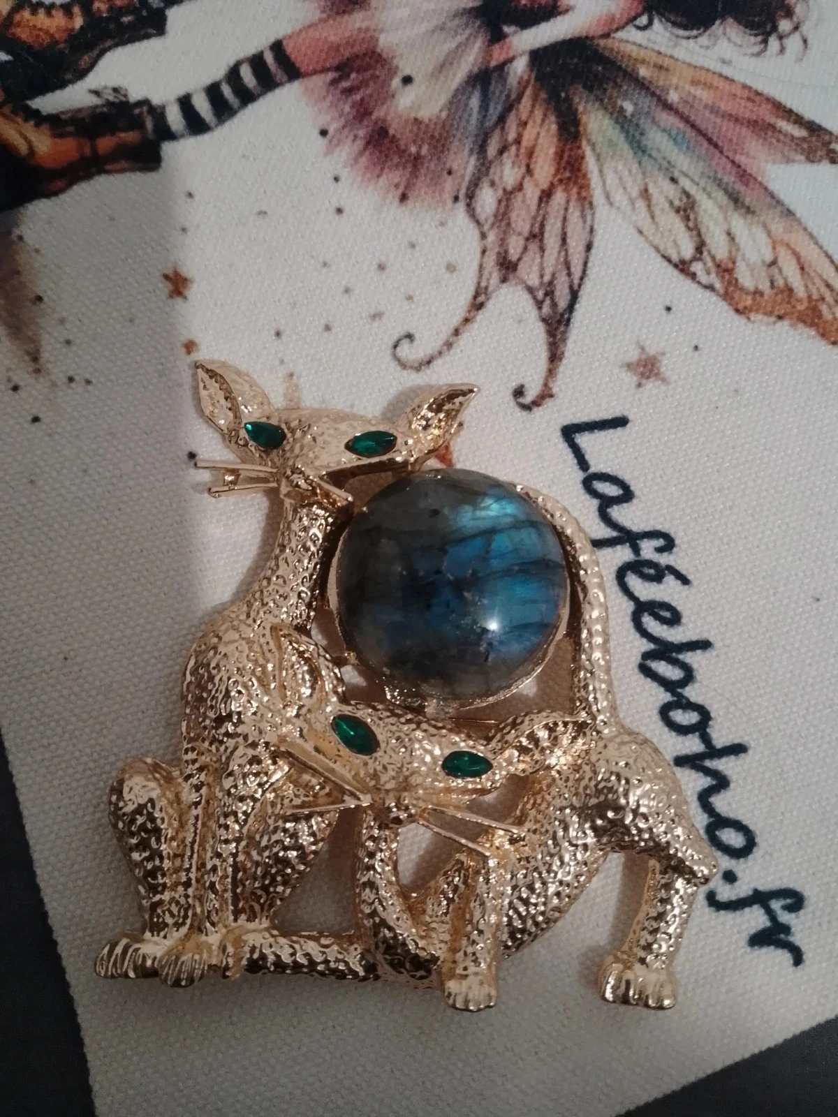 Broche chats dorés et pierres de labradorite – photo 3